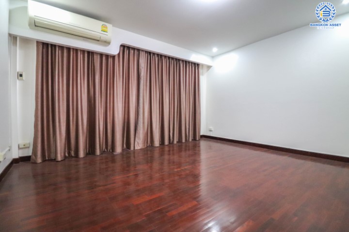 *****ทาวน์เฮ้าส์มือสองย่านนนทบุรี ม.ศุภาลัยวิลล์ รัตนาธิเบศร์ บนเนื้อที่ 18 ตร.ว. ฟังก์ชัน 3 ห้องนอน 3 ห้องน้ำ ทำเลเยี่ยมสุดในย่าน! เฟอร์นิเจอร์ครบ พร้อมอยู่ ใกล้เซ็นทรัลรัตนาธิเบศร์, รถไฟฟ้าสายสีม่วง "สถานีศูนย์ราชการนนทบุรี" และทางด่วน "งามวงศ์วาน"